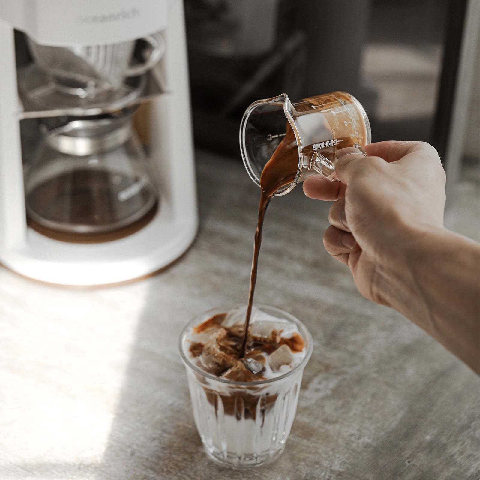 MHW-3BOMBER Double Espresso Shot Glass 2oz Double Spouts Espresso Measuring Cup with handle Mini Jug