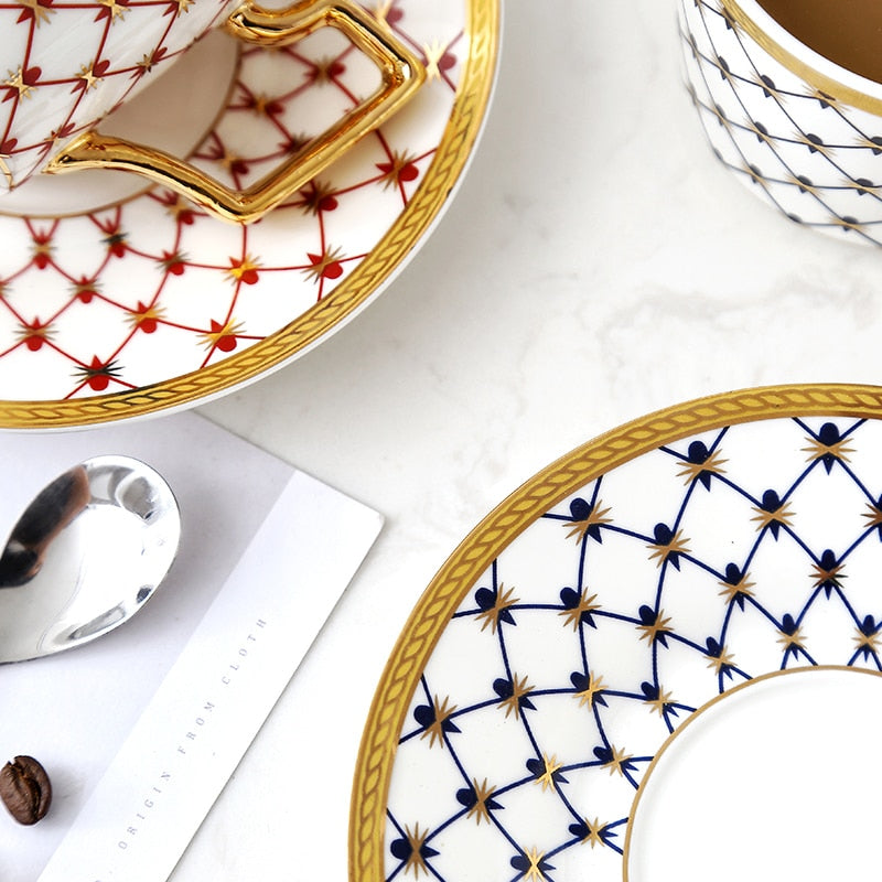 Bone China Coffee Cup Saucer Spoon Set 200ml Nordic Tea Cup Golden Porcelain Tea Set Advanced