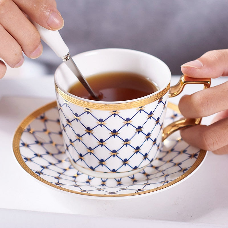 Bone China Coffee Cup Saucer Spoon Set 200ml Nordic Tea Cup Golden Porcelain Tea Set Advanced