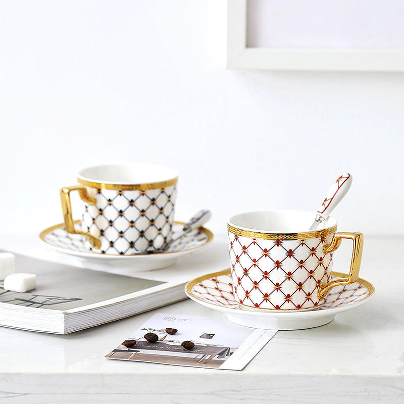Bone China Coffee Cup Saucer Spoon Set 200ml Nordic Tea Cup Golden Porcelain Tea Set Advanced