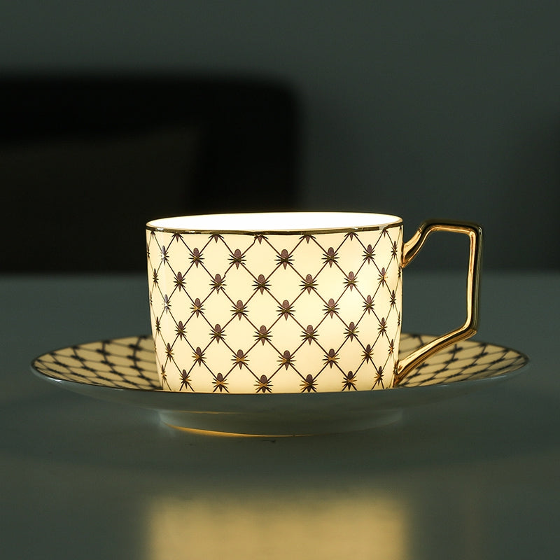 Bone China Coffee Cup Saucer Spoon Set 200ml Nordic Tea Cup Golden Porcelain Tea Set Advanced