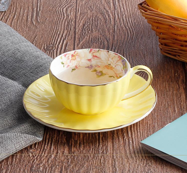 Colourful Bone China Pumpkin Coffee Cup Dish Phnom Penh Ceramics Xicaras Suit Cushaw Shape Sobretudo