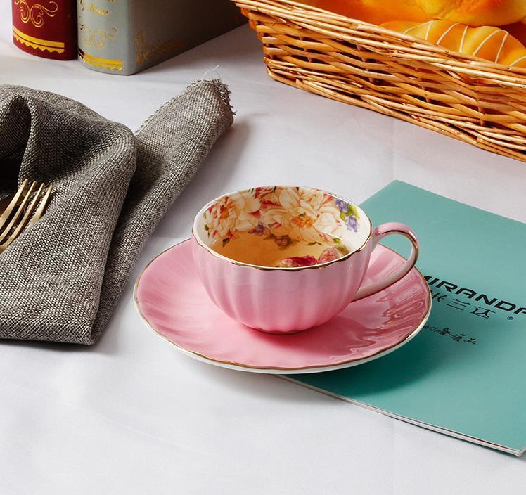 Colourful Bone China Pumpkin Coffee Cup Dish Phnom Penh Ceramics Xicaras Suit Cushaw Shape Sobretudo