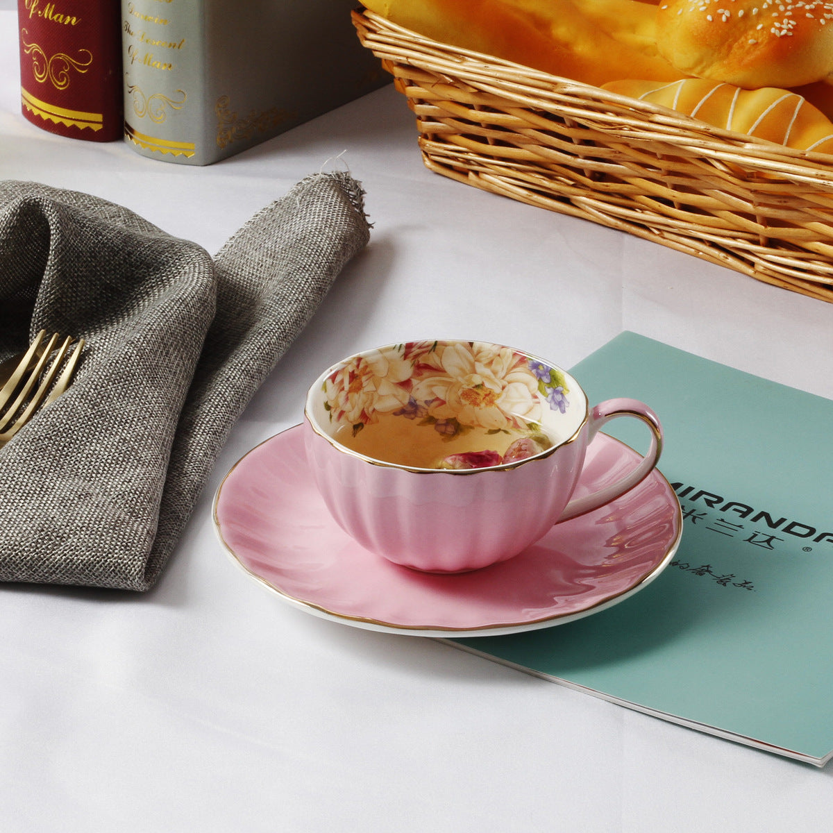 Colourful Bone China Pumpkin Coffee Cup Dish Phnom Penh Ceramics Xicaras Suit Cushaw Shape Sobretudo