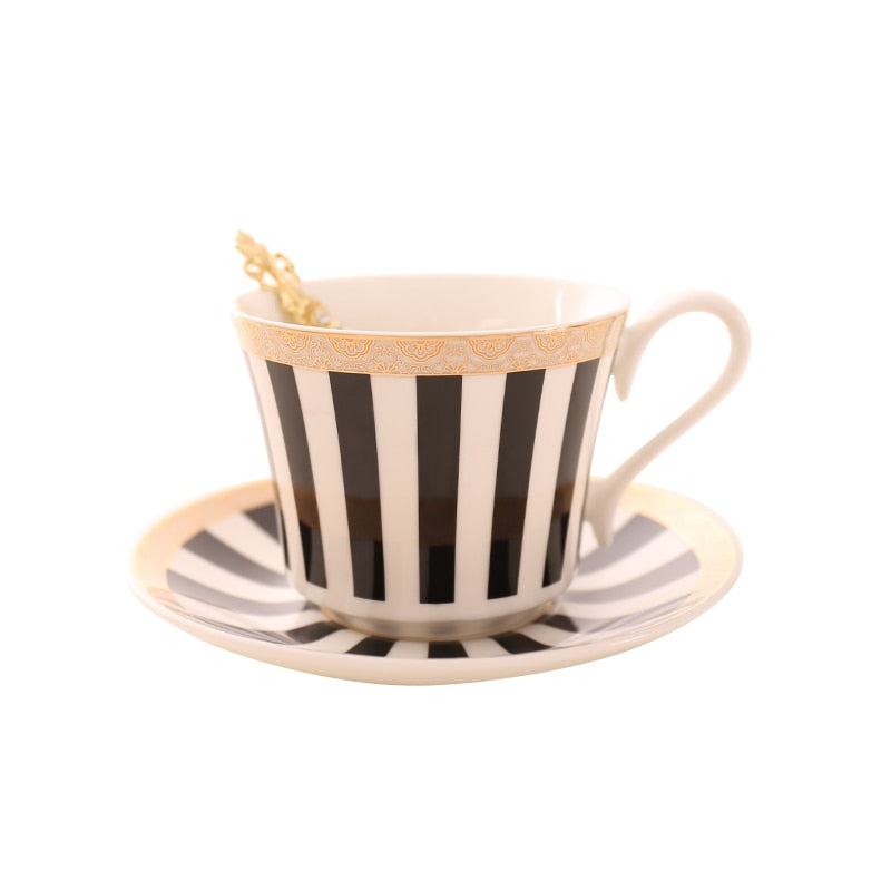 Concise Stripe Bone China Coffee Cup Saucer Gold Spoon Set Elegant Ceramic Tea Cup 225ml Porcelain
