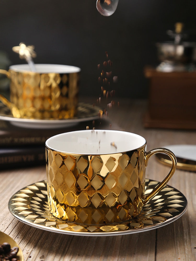 Luxury Court Style Gold Coffee Mug With Tray Spoon Tasse Tazas Scented Tea  Ceramic Cup Cafe