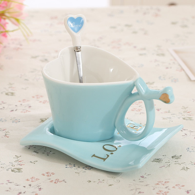Meltset 1 Set Heart Shape Ceramic Coffee Cup Set Coffee Cup+Saucer+Spoon Creative Tea Cup Set