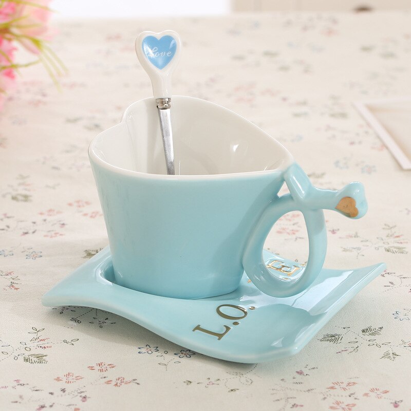 Meltset 1 Set Heart Shape Ceramic Coffee Cup Set Coffee Cup+Saucer+Spoon Creative Tea Cup Set