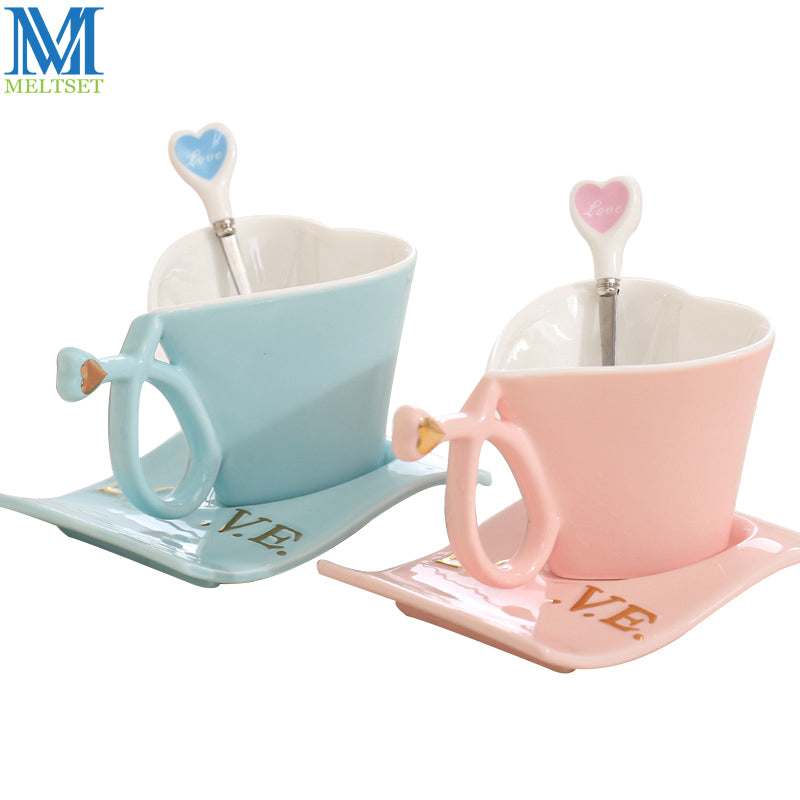 Meltset 1 Set Heart Shape Ceramic Coffee Cup Set Coffee Cup+Saucer+Spoon Creative Tea Cup Set