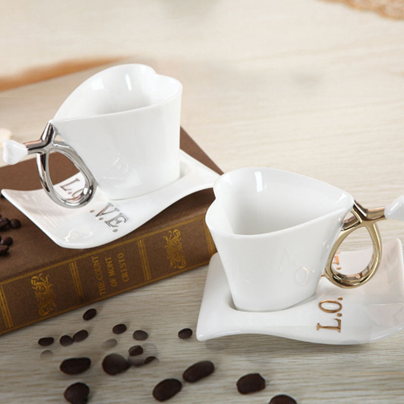 Meltset 1 Set Heart Shape Ceramic Coffee Cup Set Coffee Cup+Saucer+Spoon Creative Tea Cup Set