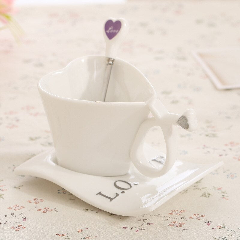Meltset 1 Set Heart Shape Ceramic Coffee Cup Set Coffee Cup+Saucer+Spoon Creative Tea Cup Set