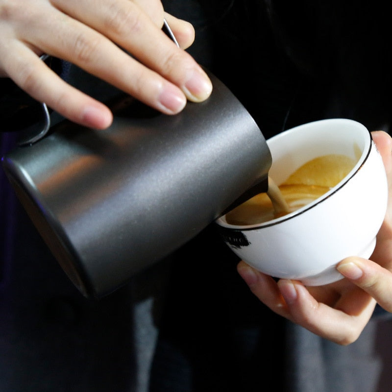 Stainless Steel Non-Stick Coating Coffee Pitcher Milk Frothing Espresso Coffee Pitcher Jug 450ml