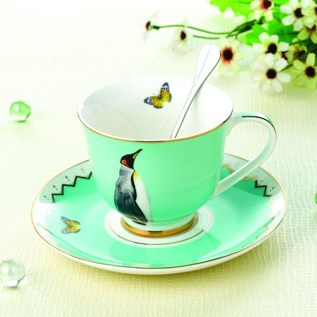 YeFine Ceramic Tea Cup And Saucer Set Designer Bone China Coffee Cup Porcelain Afternoon Black Tea