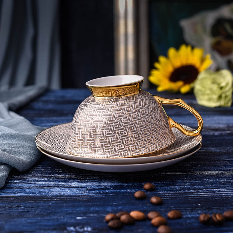 YeFine High Quality Porcelain Coffee Cups Vintage Ceramic Cups And Saucers Set Chinese Tea Cup